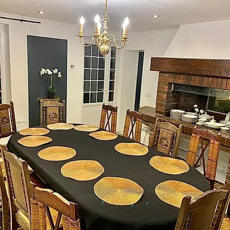 Maison Pour Les Vacances Et Les Evenements 12 Personnes * La Desverie