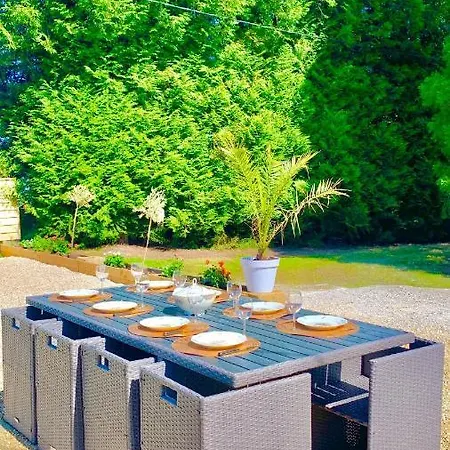 Maison Pour Les Vacances Et Les Evenements 12 Personnes *