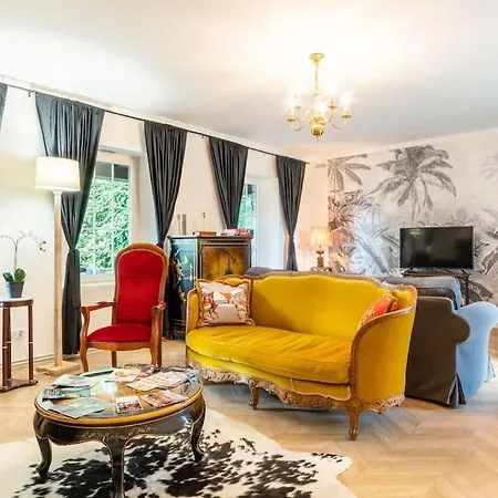 Villa Maison Pour Les Vacances Et Les Evenements 12 Personnes La Desverie