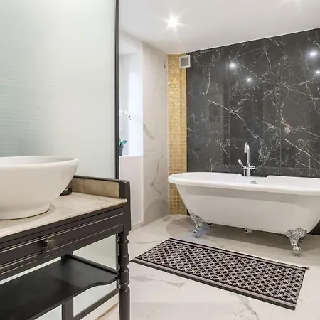 Maison Pour Les Vacances Et Les Evenements 12 Personnes *
