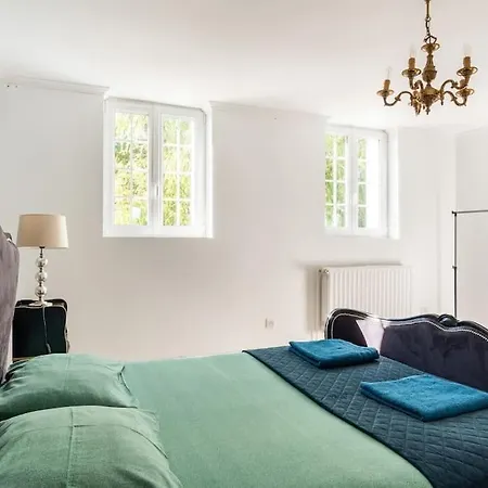 Maison Pour Les Vacances Et Les Evenements 12 Personnes La Desverie