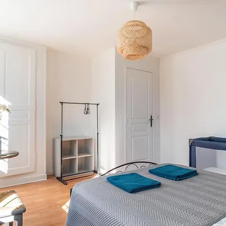 Maison Pour Les Vacances Et Les Evenements 12 Personnes * La Desverie