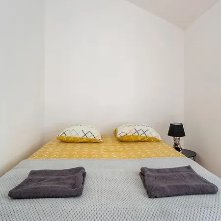 Maison Pour Les Vacances Et Les Evenements 12 Personnes *