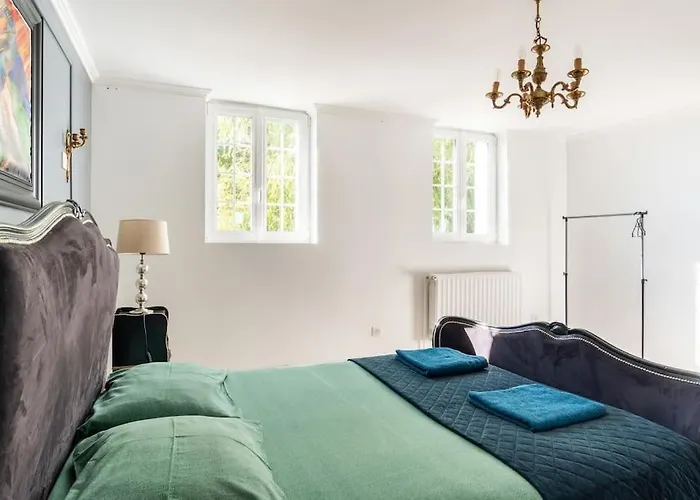 Maison Pour Les Vacances Et Les Evenements 12 Personnes La Desverie