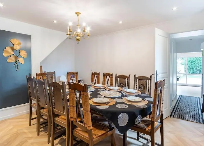 Maison Pour Les Vacances Et Les Evenements 12 Personnes Villa La Desverie