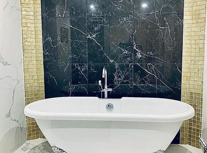 Maison Pour Les Vacances Et Les Evenements 12 Personnes Villa *